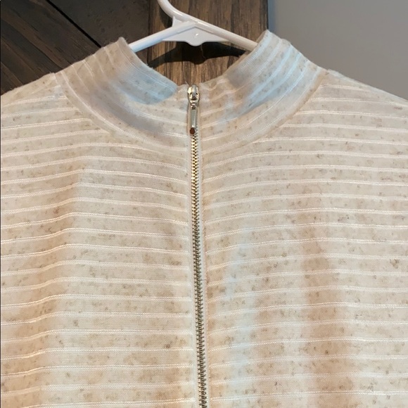 WHBM short sleeved mock turtleneck - Picture 3 of 5